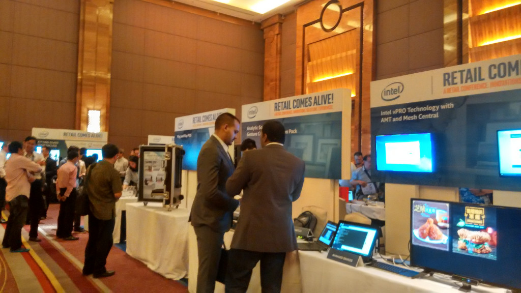 Strategi dan Solusi Ritel dengan IoT Intel, A Retail Conference 2016